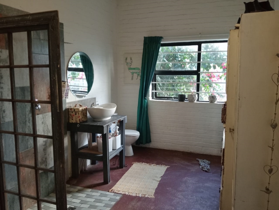 2 Bedroom Property for Sale in Ferreira Town Eastern Cape